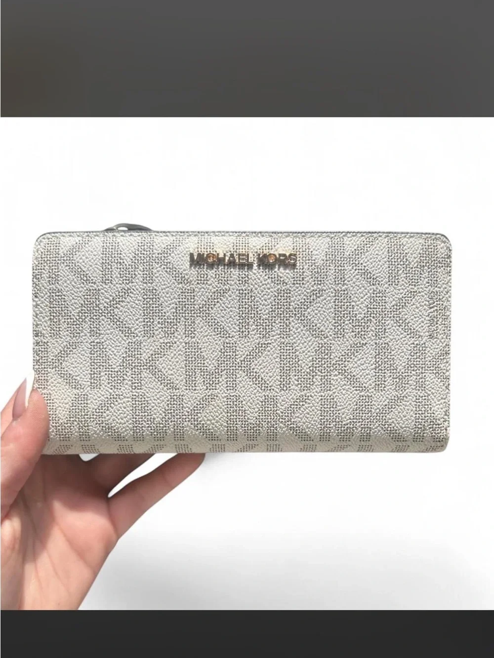 NWT Michael Kors Jet Set Large TZ continental Wallet.